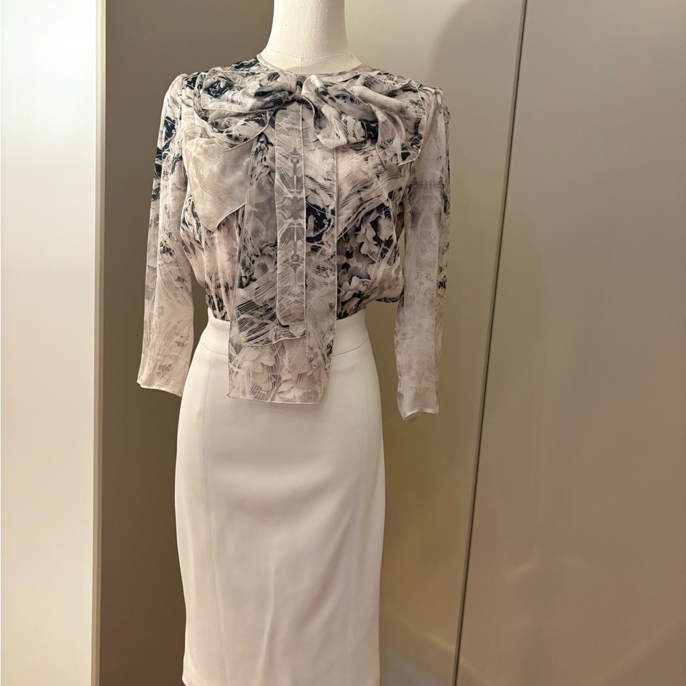 Blumarine Cream and Black Floral Blouse